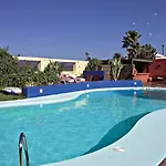 Salinas Hotel *