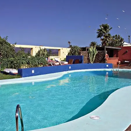 Salinas Hotel *
