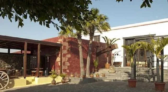 Отель Salinas *