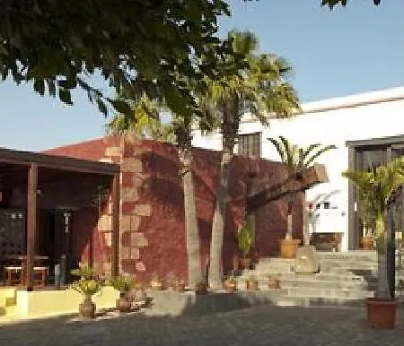 호텔 Salinas *